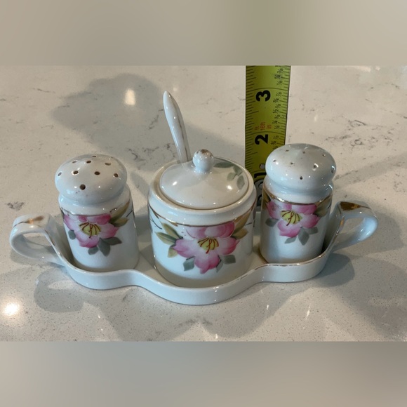 Noritake China Azalea (6) Piece Tray, Salt & Pepper,Mustard w/Lid & Spoon Set - Picture 3 of 8